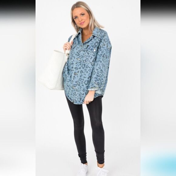 NWT Leopard Animal Print Denim Jacket Small - Picture 10 of 12